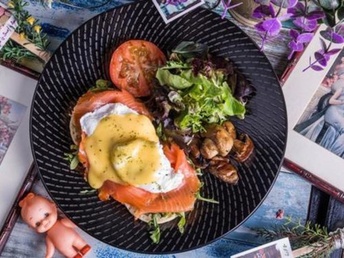 Poached eggs on smoked salmon (rich in DHA and omega 3—great for the brain too) in Brunches Cafe's Eggs Royale ($17.50). Delivered islandwide, powered by Oddle