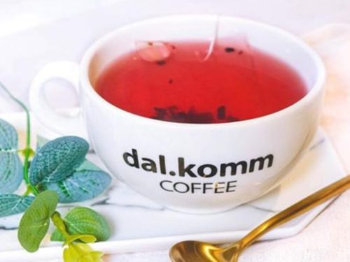 Elderberry tea by Dal.komm Coffee has immune boosting benefits. Health foods delivered islandwide in Singapore, powered by Oddle