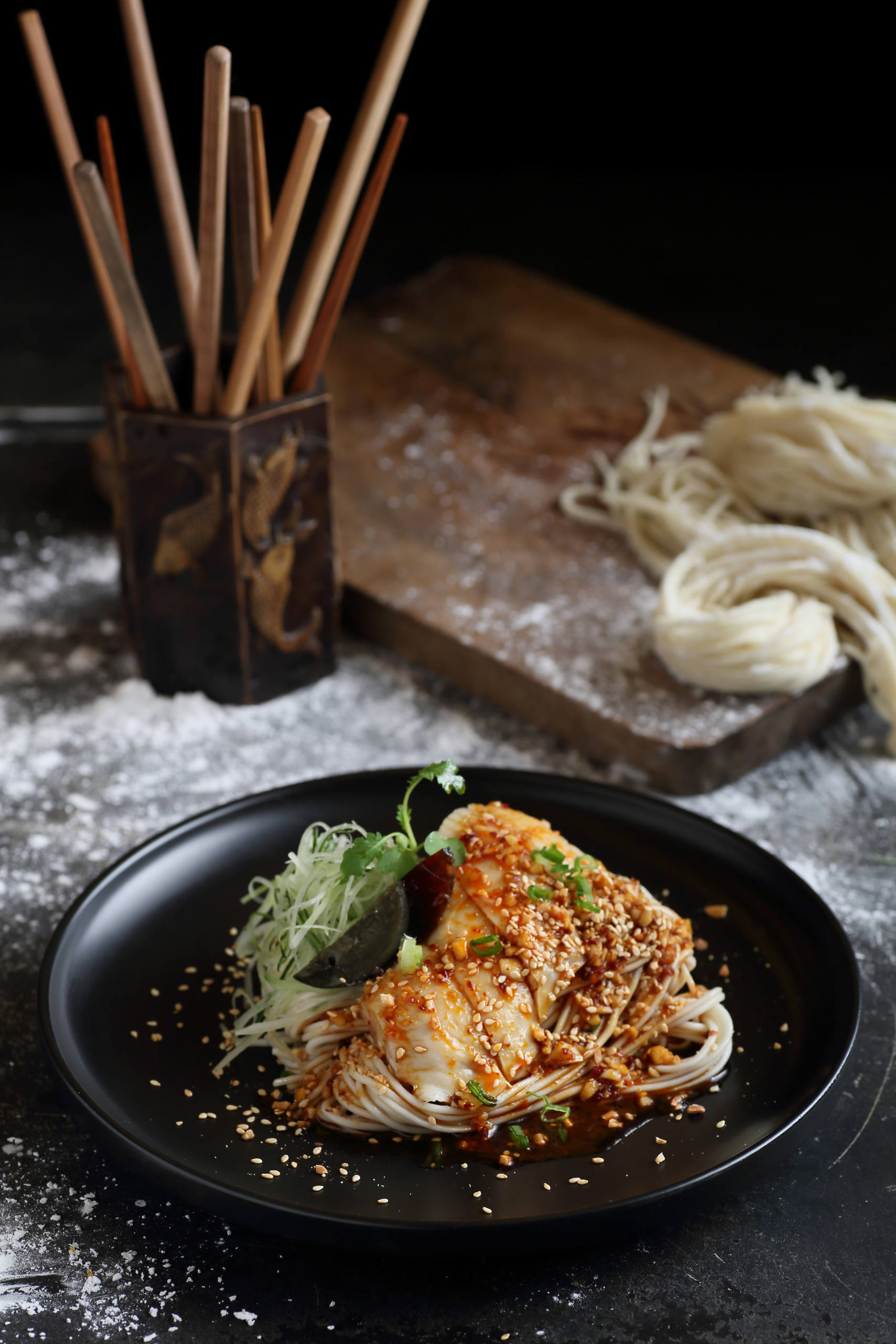 Crystal Jade La Mian Xiao Long Bao's La Mian with Chilled Poached Chicken in Szechuan Style2, delivered islandwide in Singapore powered by Oddle.