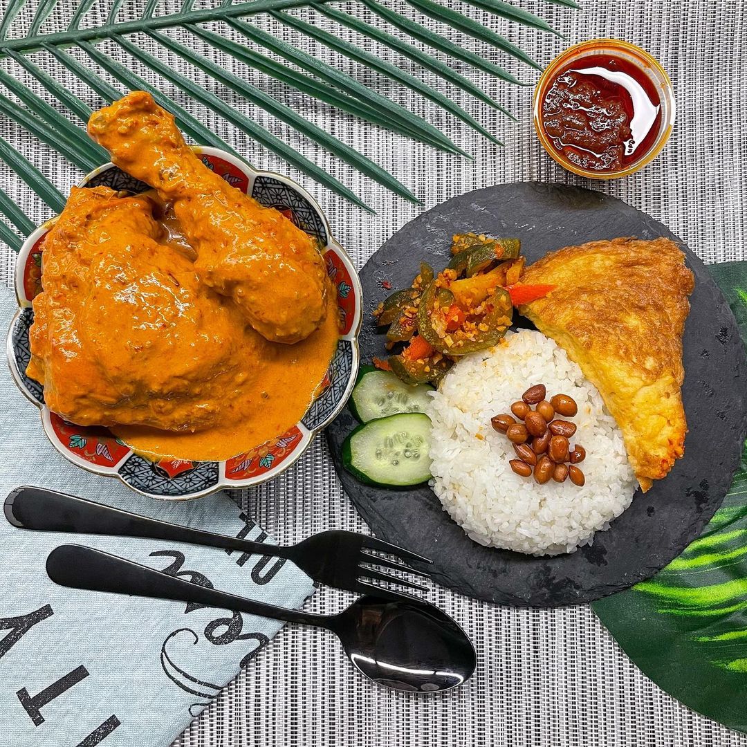Signature Grandma's Nasi Lemak from Grandma's. Delivered islandwide in Singapore powered by Oddle.