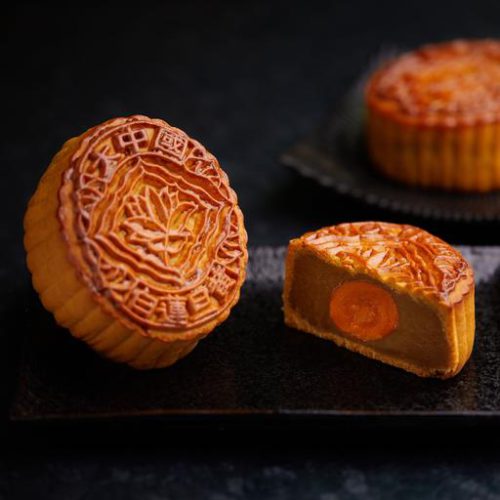 Tai Chong Kok's White Lotus Seed Paste Mooncakes. Delivering islandwide in Singapore powered by Oddle.