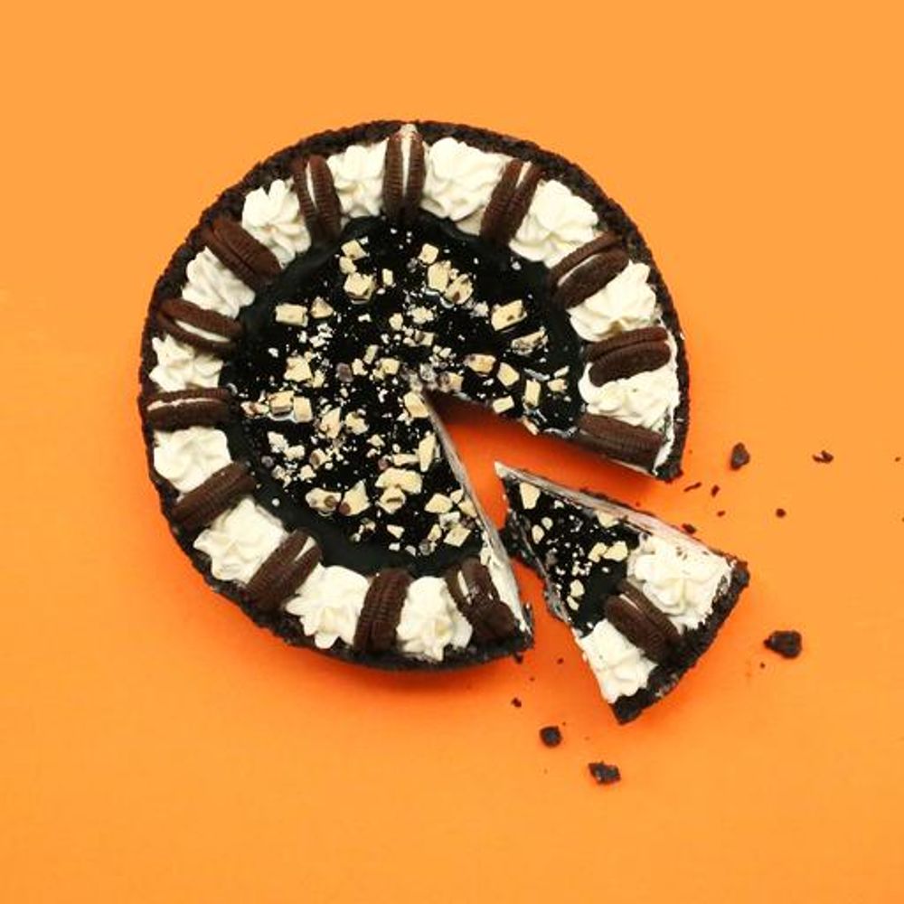 Udders' Cookie Crumble Ice Cream Pie, delivered islandwiide in Singapore powered by Oddle. For ice cream cake delivery.