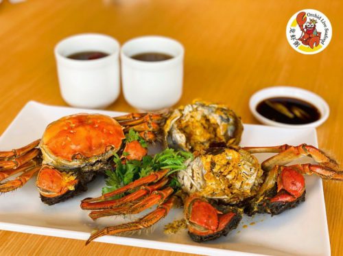 Orchid Live Seafood's Hairy Crabs are specially flow in from TaiHu, delivered islandwide in Singapore, powered by Oddle.