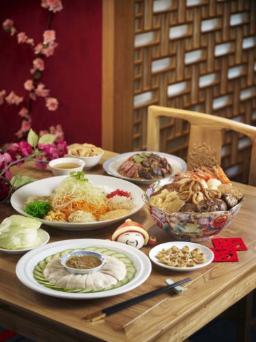 CNY Reunion Take Away Set 5 Pax, delivered islandwide in Singapore powered by Oddle